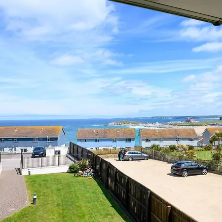 8 Spinnakers In Fistral, Newquay Holiday home *